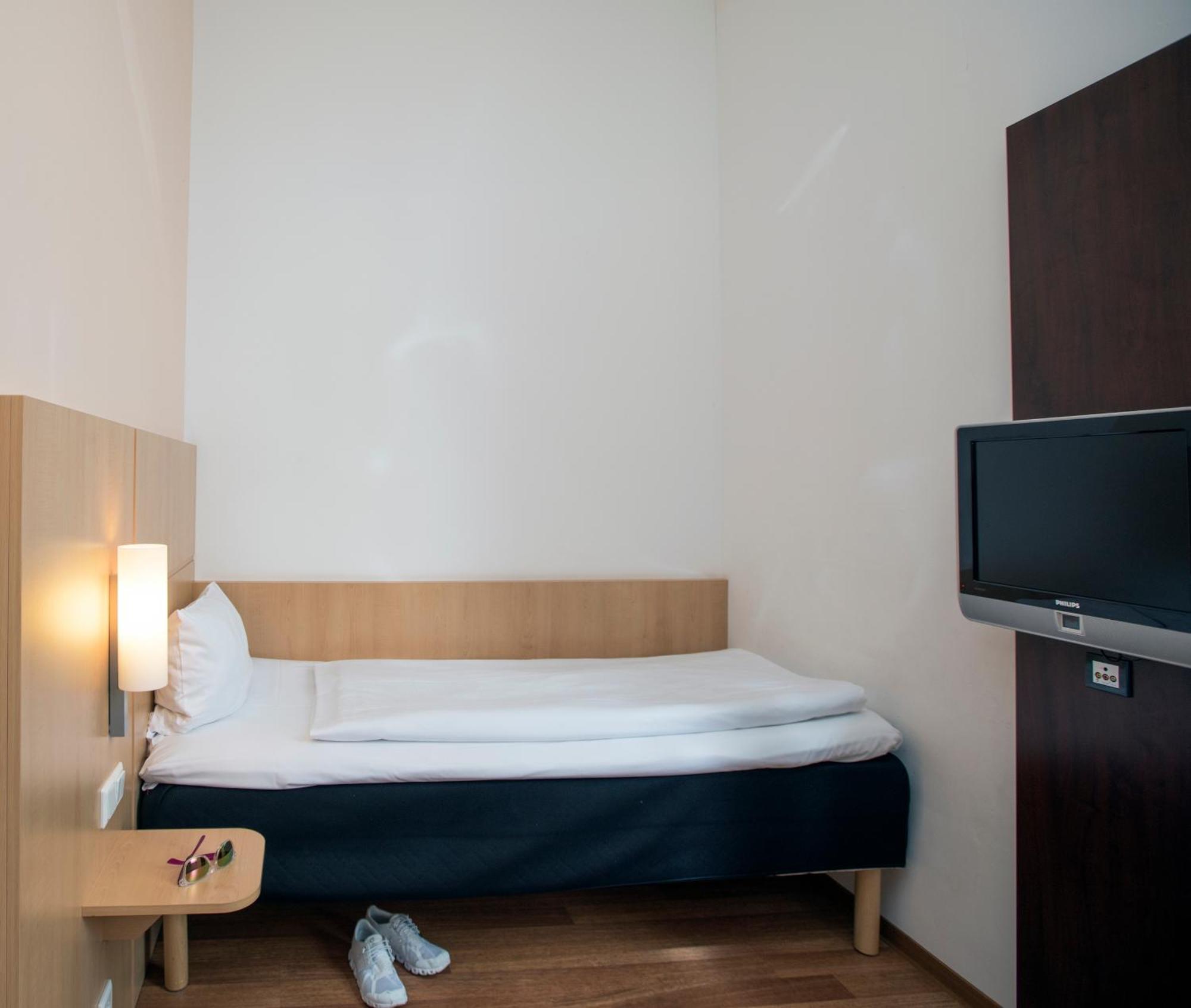 ibis Berlin City Süd Exterior foto