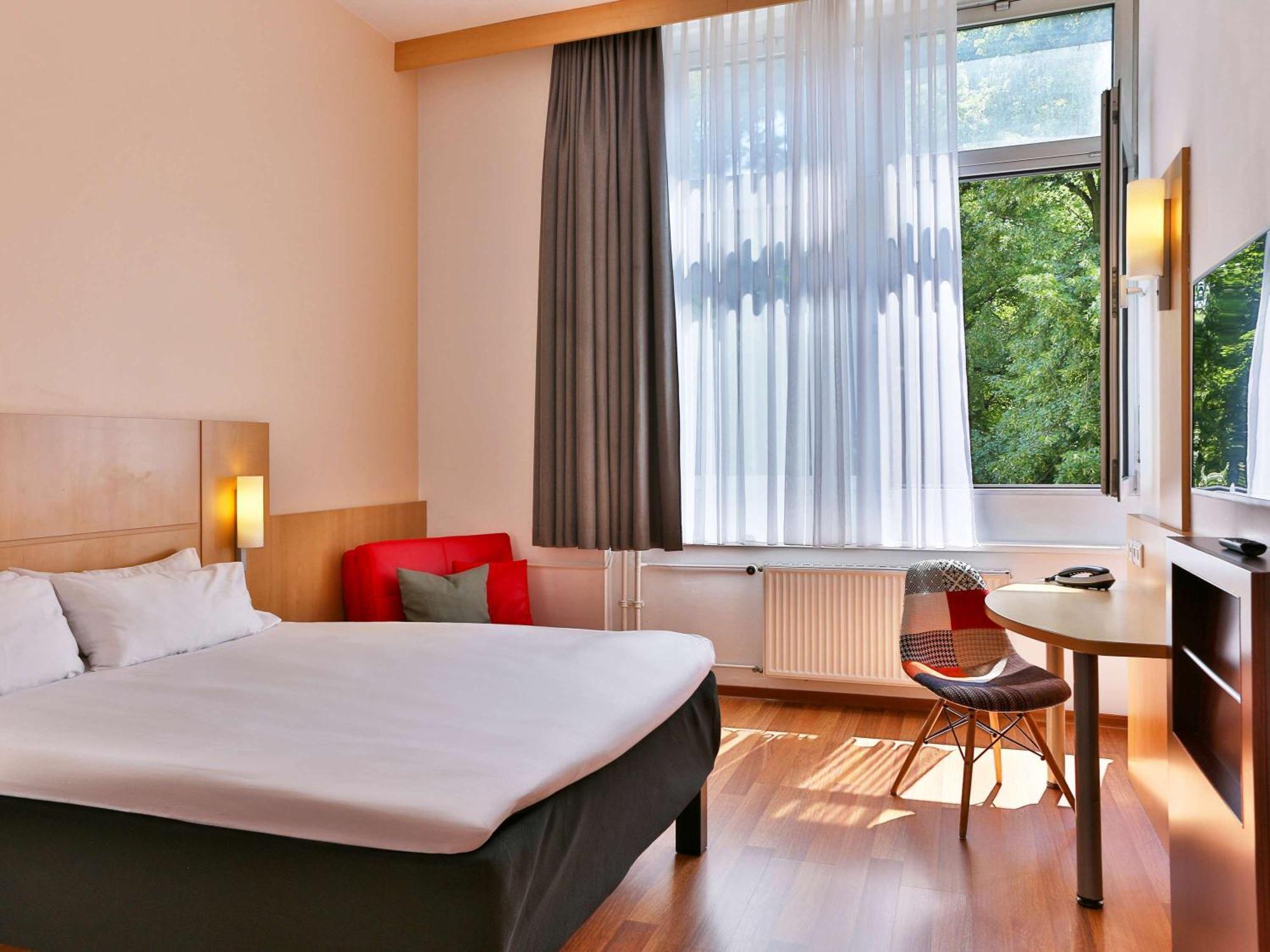 ibis Berlin City Süd Exterior foto