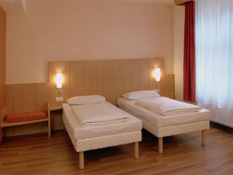 ibis Berlin City Süd Exterior foto